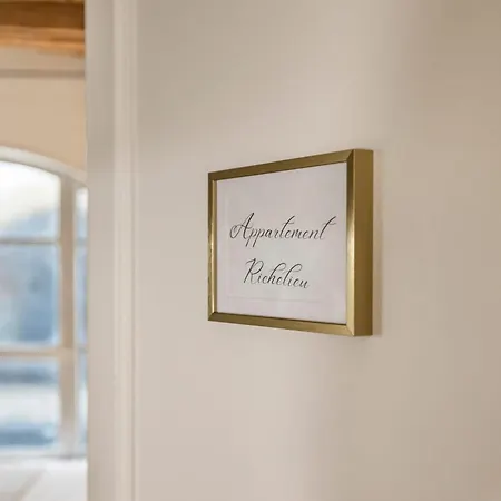 Historical In The Heart Of -7 Apartment