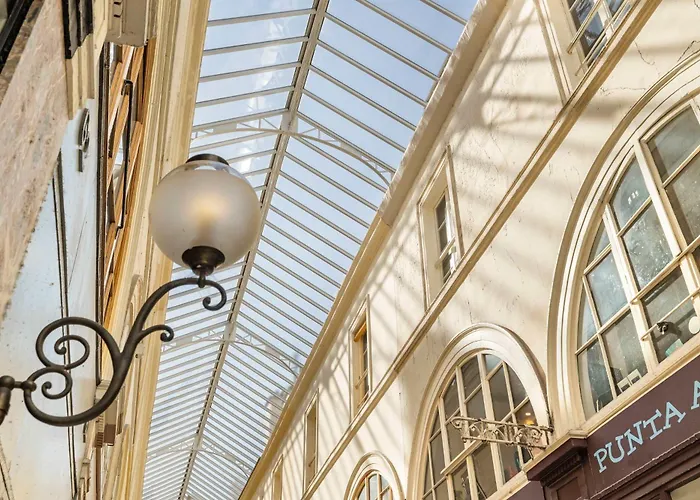 Historical In The Heart Of -7 *